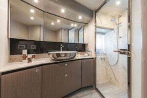 Absolute  Navetta 48