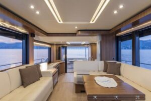 Absolute  Navetta 52