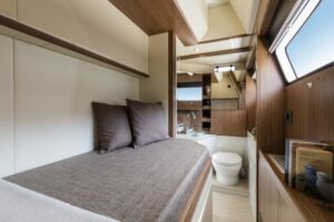 Absolute  Navetta 52