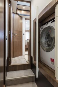 Absolute  Navetta 52