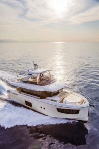 Absolute  Navetta 52