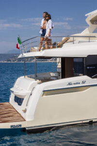 Absolute  Navetta 52
