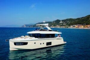 Absolute  Navetta 52