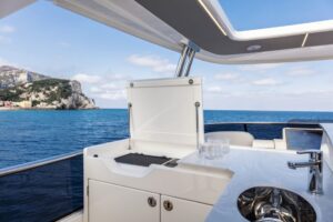 Absolute Navetta 68