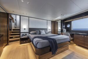 Absolute Navetta 68