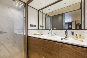 Absolute Navetta 68