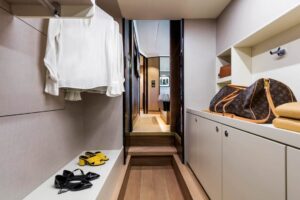 Absolute Navetta 73